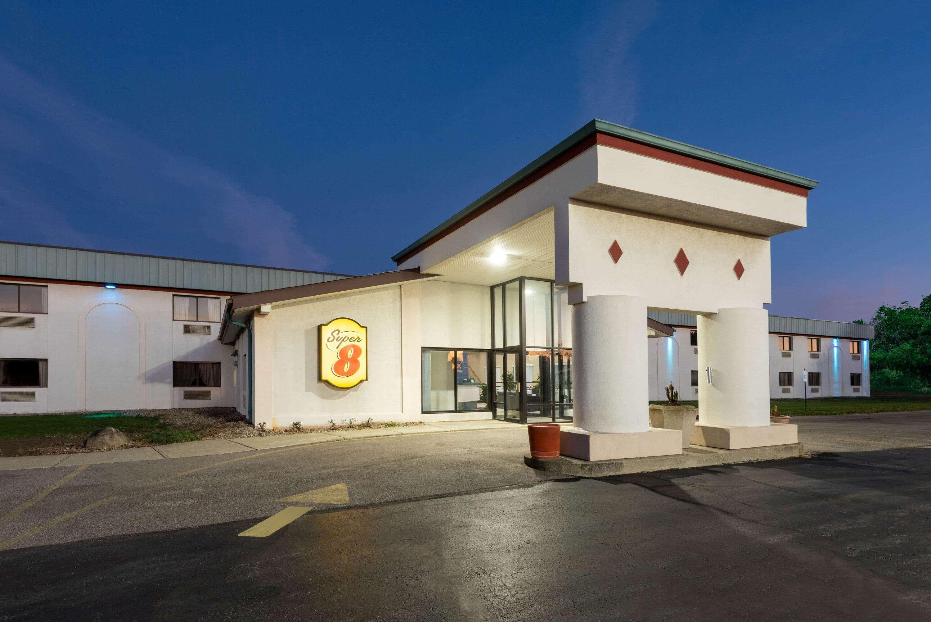 Hotel Super 8 Cleveland North Ridgeville Exterior foto